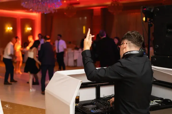DJ MATEI photo 2