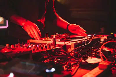 DJ Profesioniști